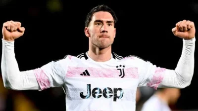 Dusan Vlahovic Catat Gol Spektakuler, Bawa Juventus ke Puncak Serie A