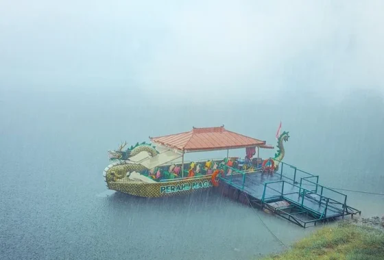 Gethuk Viral ‘Santrine Kyai’ Telaga Ngebel Ponorogo: Rasa Autentik, Promosi Nyentrik – mediaponorogo.com