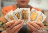 Harga emas Antam hari ini 3 April 2026, logam mulia turun tipis di semua ukuran! [titlebase] – Simak Analisis Lengkap