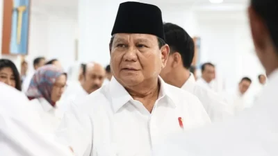 Hashim curhat soal kudeta, PDIP pertanyakan wibawa Prabowo di mata TNI [titlebase] – Kontroversi Politik yang Mengguncang Nasional