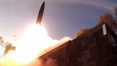 Iran bombardir Tel Aviv dengan tiga salvo rudal, lebih dari 100 warga terluka di tengah eskalasi [titlebase] – Serangan Memicu Krisis Baru