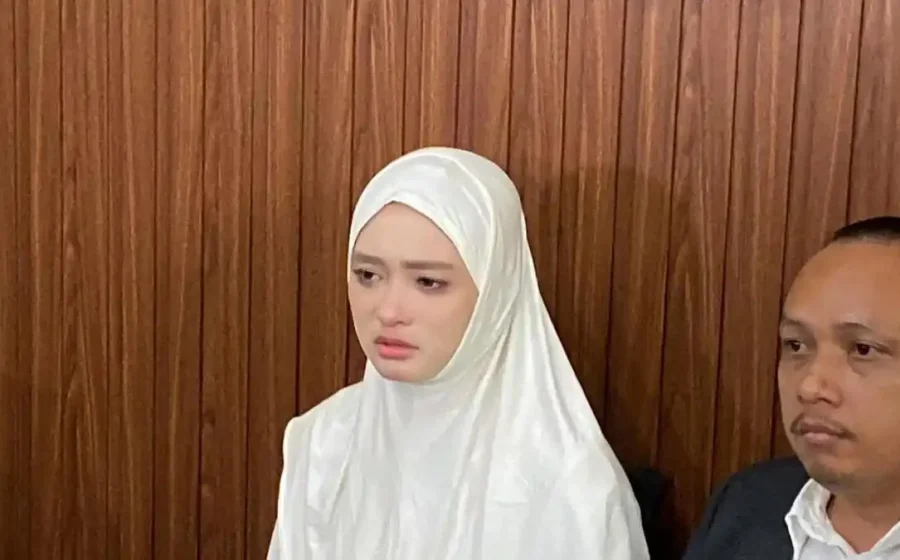 Jadi saksi kasus Inara Rusli, Virgoun dicecar 80 pertanyaan [titlebase] – Ungkap Semua Detil Pengadilan