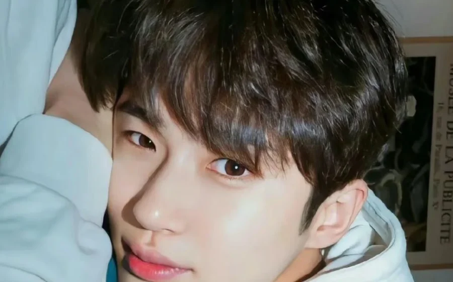 Kebaikan Sungguh Mengagumkan Byeon Woo Seok Viral Usai Penampilan di 'Pinggyego' – WowKeren