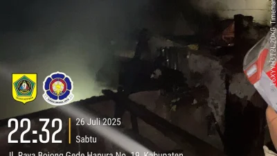 Kebakaran dahsyat SPBE Cimuning diduga karena faktor korsleting listrik, 2.000 meter lahan ludes [titlebase] – Detail Penyebab dan Dampaknya