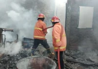 Kebakaran SPBE Cimuning Bekasi, 12 orang alami luka bakar serius [titlebase] – Investigasi Lengkap dan Dampaknya