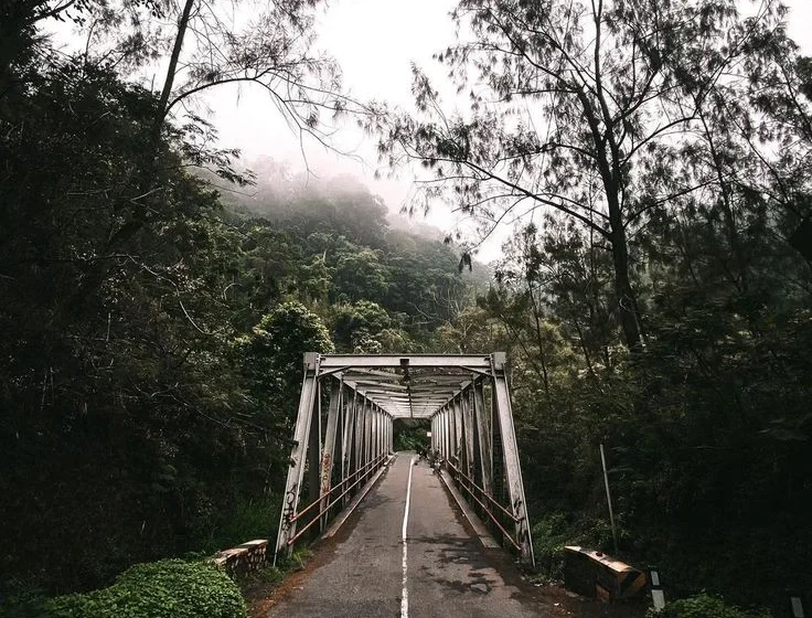 Kisah Mistis di Jembatan Cangar yang Viral Usai Jadi Lokasi Bunuh Diri – detikcom: Fakta dan Dampaknya