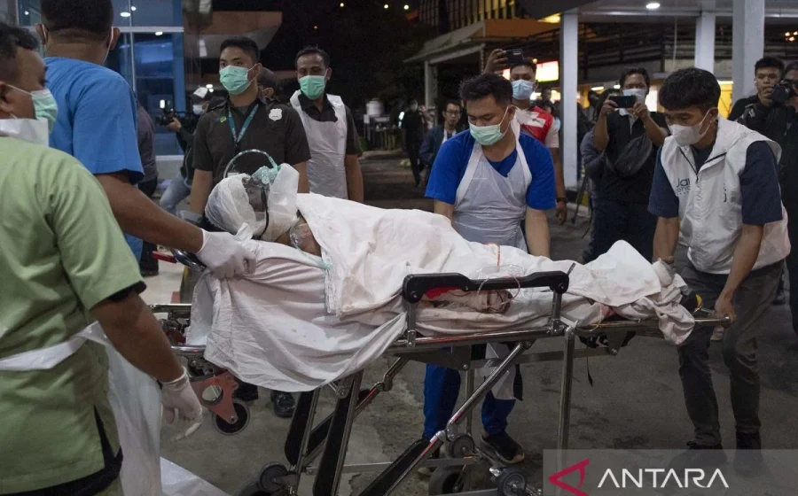 Ledakan SPBE di Bekasi, 10 korban dilarikan ke rumah sakit [titlebase] – Kronologi Lengkap dan Tanggapan Pemerintah