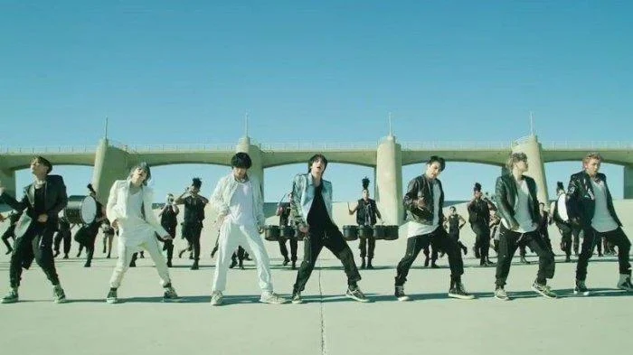 Lirik Lagu 2.0 BTS Trending YouTube Lengkap Terjemah Inggris-Indonesia – detikcom: Panduan Lengkap