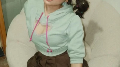 Lula Lahfah Guncang Industri Musik Indonesia dengan Album Baru yang Viral