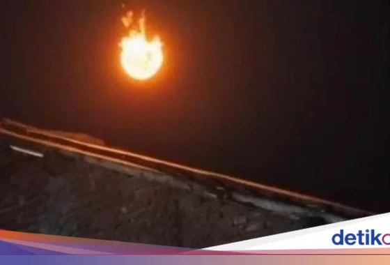Mafindo Tegaskan Video ‘Meteor Jatuh di Lampung’ Tidak Benar – RRI.co.id: Klarifikasi Resmi