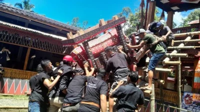 Masyarakat Padati Prosesi Pemakaman Kopda Farizal di Yogya [titlebase] – Laporan Lengkap dan Dampaknya