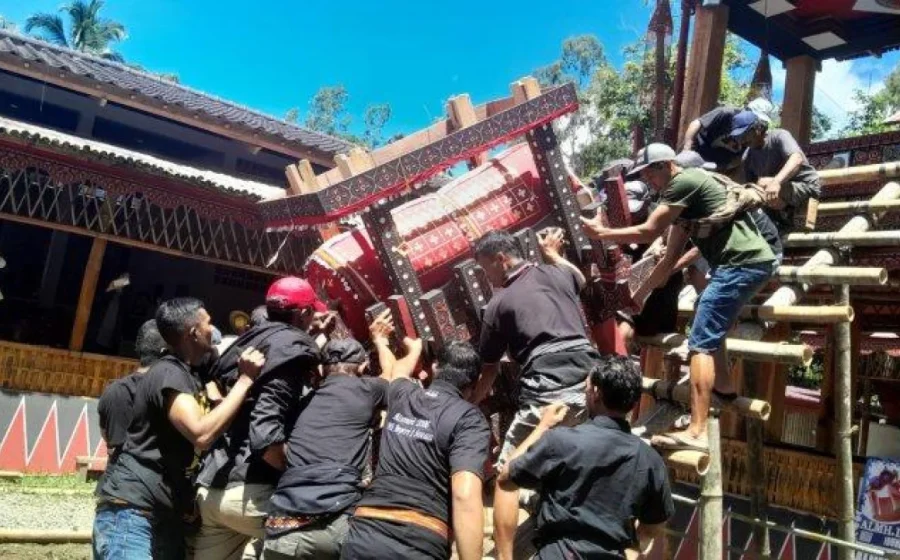 Masyarakat Padati Prosesi Pemakaman Kopda Farizal di Yogya [titlebase] – Laporan Lengkap dan Dampaknya