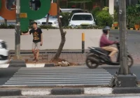 Melihat zebra cross “Pac-Man” buatan warga di Tebet, Jaksel: Fenomena Unik yang Bikin Warga Terkagum