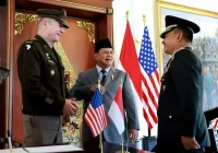 Menhan AS pecat kepala staf angkatan darat dan dua jenderal [titlebase] – Kejutan Besar dalam Militer Amerika
