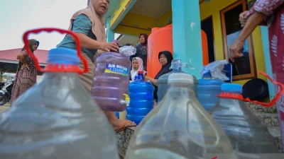 Minum Oli Viral di Makassar, Berbahaya bagi Kesehatan dan Bisa Picu Dampak Serius – Hasanah.id