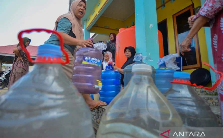 Minum Oli Viral di Makassar, Berbahaya bagi Kesehatan dan Bisa Picu Dampak Serius – Hasanah.id