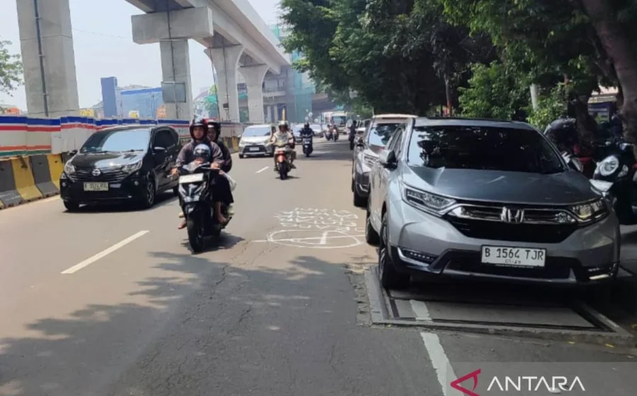 Mobil Parkir Liar di Jaktim Sudah Dipindahkan Usai Viral Diedit Foto AI – detikNews: Detail Kasus dan Respon Pemerintah