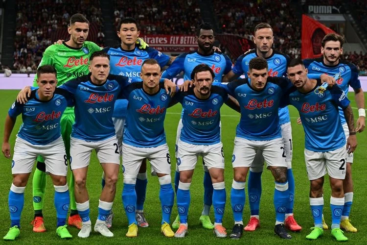Napoli Guncang Serie A: Kemenangan Dramatis dan Dampak Besar untuk Musim Ini