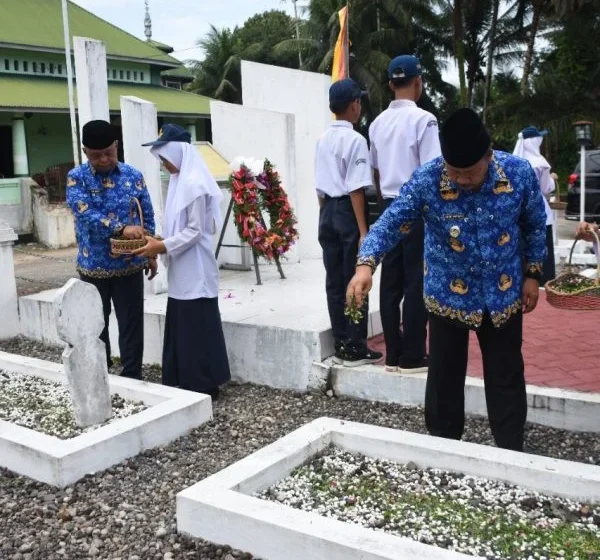 Pemakaman siswa SMPN 2 Sumberlawang digelar malam ini, jenazah masih di RSUD Sragen [titlebase] – Tragedi yang mengguncang komunitas