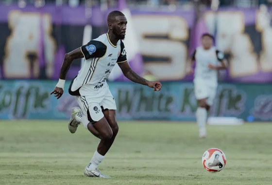 Penilaian Mauricio Souza tentang debut Cyrus Margono di Persija hingga kebobolan 3 gol [titlebase]: Analisis Lengkap dan Reaksi Fans