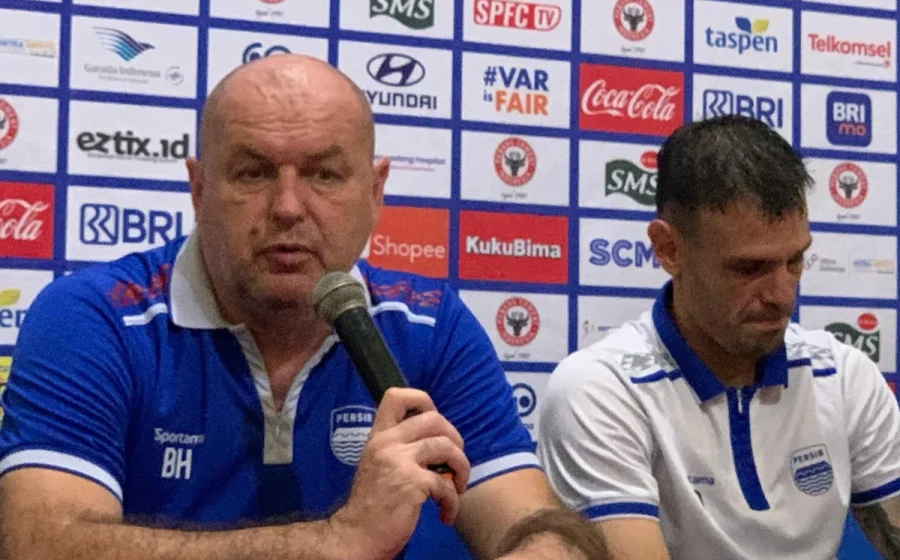 Persib tampil tanpa 2 pemain bertahan lawan Semen Padang FC, tapi ada kabar baik dari Bojan Hodak [titlebase]