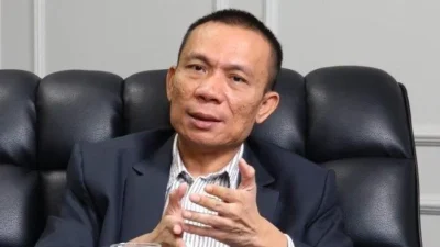 Pihak Rismon Sianipar bantah sebut JK danai polemik ijazah Jokowi: Hoaks [titlebase] – Klarifikasi Lengkap