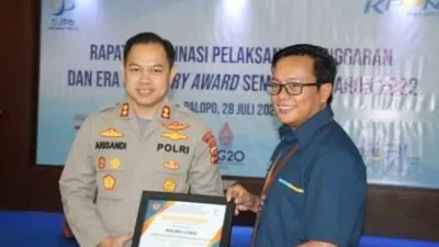 Polres Luwu Raih Penghargaan Terbaik Umum Berita Viral Positif Ops Ketupat 2026 – baca pesan