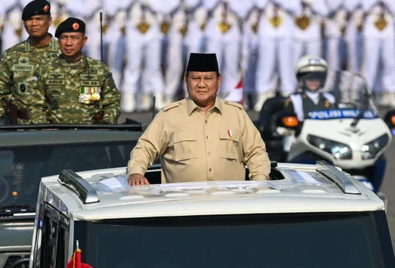 Prabowo salami keluarga prajurit TNI yang gugur di Libanon [titlebase]: Upaya Penghormatan Nasional yang Mengharukan