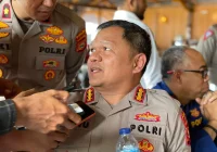 Propam Polda Sumbar Periksa Petugas Patwal yang Viral Kawal Rombongan Arteria Dahlan Berfoto di Tikungan Sitinjau Lauik – Jawa Pos