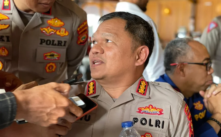 Propam Polda Sumbar Periksa Petugas Patwal yang Viral Kawal Rombongan Arteria Dahlan Berfoto di Tikungan Sitinjau Lauik – Jawa Pos