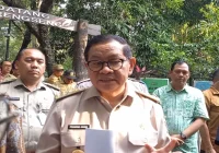 Respon Gubernur Jakarta Pramono soal 72 siswa diduga keracunan MBG di Jaktim, bongkar fakta terbaru [titlebase]
