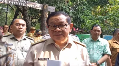 Respon Gubernur Jakarta Pramono soal 72 siswa diduga keracunan MBG di Jaktim, bongkar fakta terbaru [titlebase]