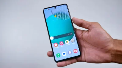 Samsung Galaxy M54 5G: Rajanya baterai besar di kelas mid-range, layar juga juara! [titlebase] – Review Lengkap dan Spesifikasi Terbaru