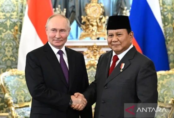 Teddy: 96 juta warga lebih percaya Prabowo daripada pengamat [titlebase] – Apa Makna di Balik Angka Ini?