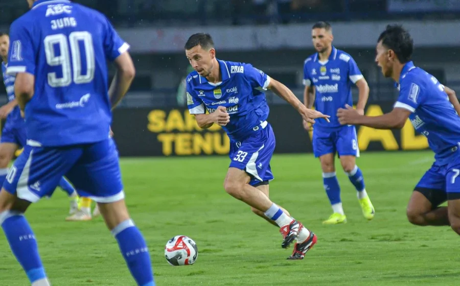 Thon Haye Sayangkan Perlakuan John Herdman ke Pemain Persib di Timnas Indonesia [titlebase] – Kontroversi yang Mengguncang