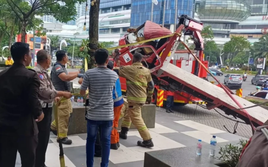Truk tangki hantam motor di Minas, dua orang tewas di tempat [titlebase] – Kronologi Lengkap dan Tindakan Polisi
