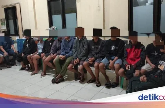 Video Penangkapan Dua Remaja di Wlingi Blitar Viral di Media Sosial – BeritaSatu.com: Fakta Lengkap dan Reaksi Publik