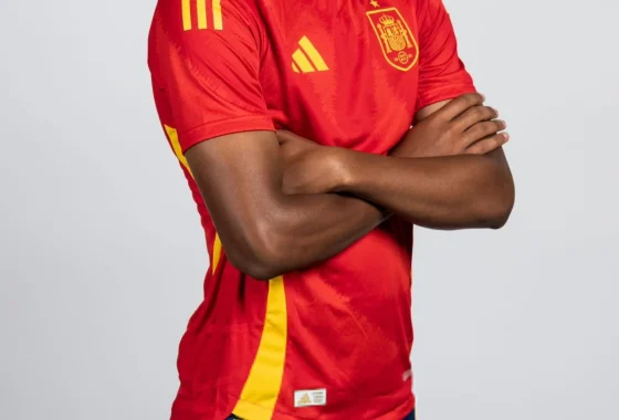 Vinicius Puji Respons Lamine Yamal soal Rasis,Serukan Perlawanan Bersama Lawan Diskriminasi [titlebase] – Solidaritas di Lapangan Hijau