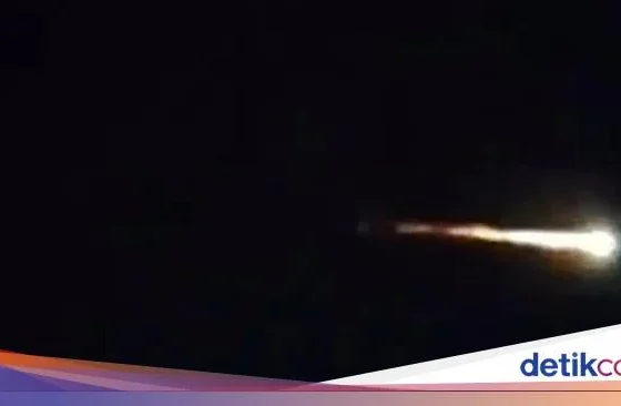Viral Benda Bercahaya di Langit Malang Dikira Rudal, Begini Kata BMKG – detikcom: Fakta Lengkap