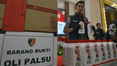 Viral Fenomena Minum Oli untuk Stamina di Sulsel, Dokter Ingatkan Dampak Fatal – Pemerintah Kabupaten Aceh Barat Daya: Fakta, Risiko, dan Tindakan