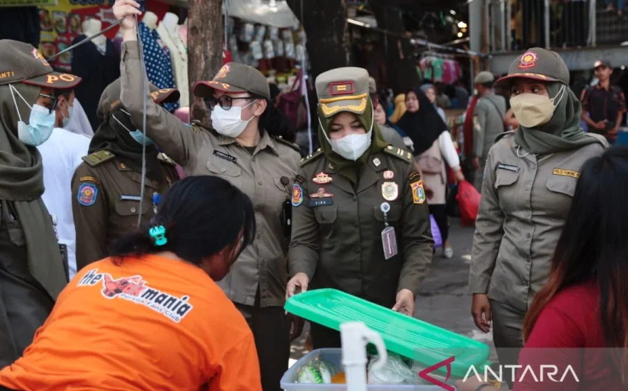 Viral Pemalakan Tukang Bakso di Tanah Abang, Pramono Telepon Satpol PP Minta Pelaku Ditindak Tegas – Kompas.tv