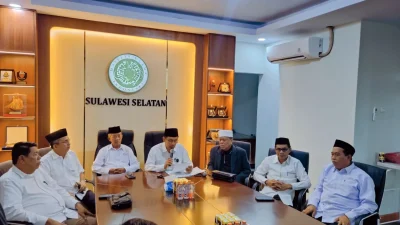 Viral Pemuda Makassar Minum Oli, MUI Sulsel: Haram – MetroTVNews.com