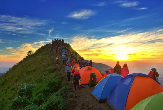 Viral! Pendaki Bawa Sound Horeg ke Gunung Andong – MPN Indonesia: Aksi Unik di Puncak