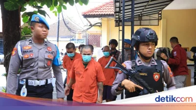 Viral! Pengeroyokan Pemotor oleh Anggota Perguruan Silat di Ngawi, 2 Pelaku Ditangkap – iNews.ID