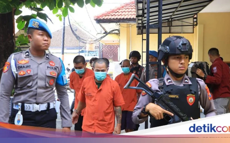 Viral! Pengeroyokan Pemotor oleh Anggota Perguruan Silat di Ngawi, 2 Pelaku Ditangkap – iNews.ID