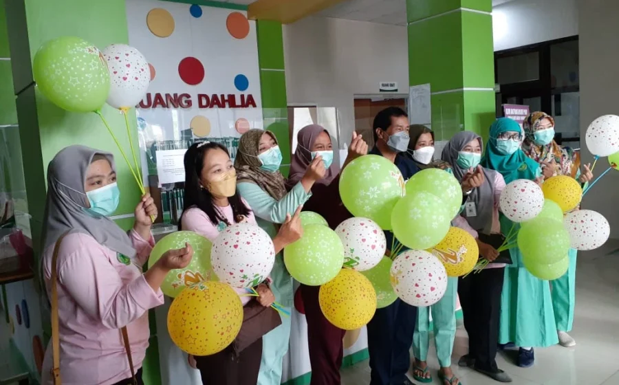 Viral Pesta Ulang Tahun di RSUD dr RM Pratomo, Pegawai Perinatologi Sampaikan Klarifikasi dan Permohonan Maaf – Sabang Merauke NEWS