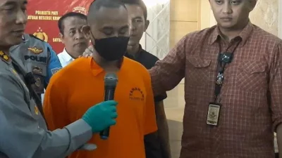 Viral Petugas Damkar Berdarah Dianiaya Pria Numpang Ngopi di Pos Pinang – detikNews: Kronologi, Reaksi, dan Tindakan Penegakan