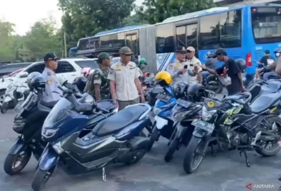 Viral Petugas PPSU Pakai AI Tangani Parkir Liar, Lurah Jaktim Dipanggil Inspektorat – GenPI.co – GenPI.co