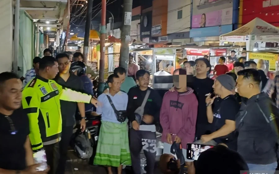 Viral Preman Diduga Peras Pedagang Bakso di Tanah Abang – Media 24 – media24.id: Kasus Keamanan di Pusat Perbelanjaan