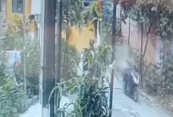 Viral Pria di Bekasi Disiram Air Keras Sepulang Salat Subuh, Polisi Selidiki – news.detik.com